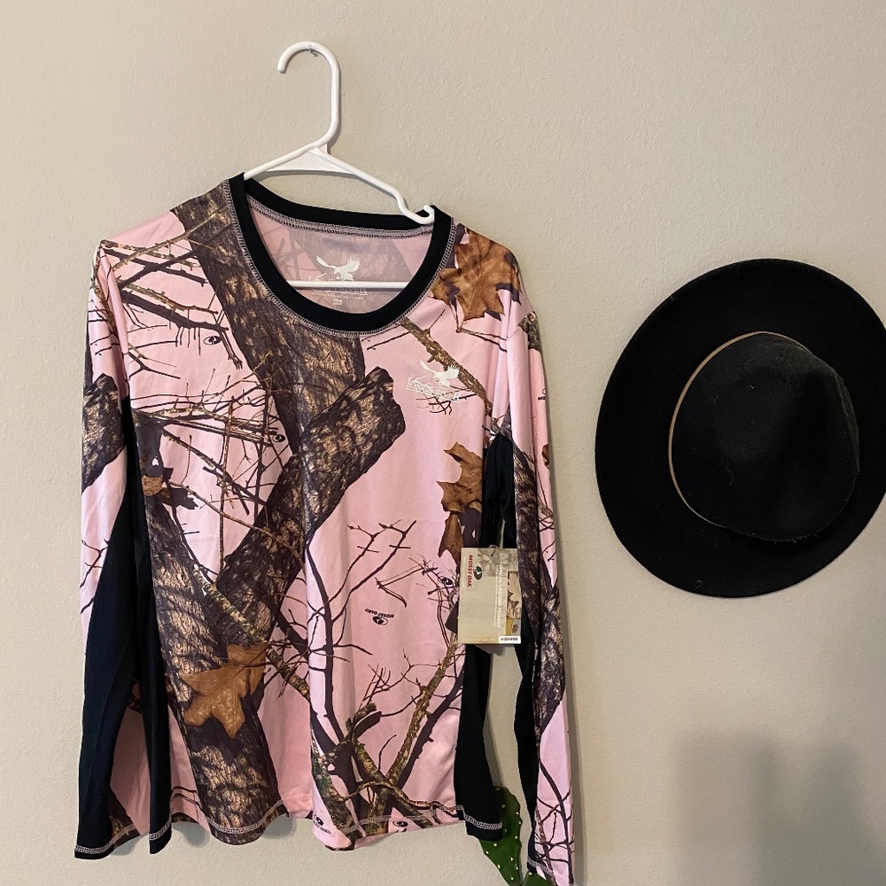 Pink Camo Long Sleeve M